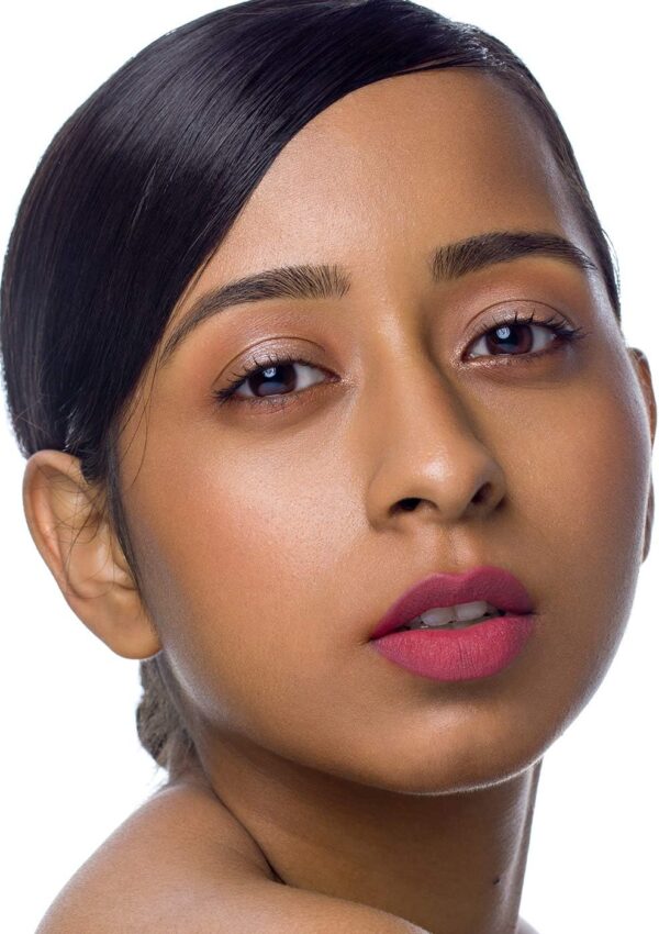 Sugar IT'S A-POUT TIME! VIVID LIPSTICK 3.5g (06 Peachy Little Liars)-3
