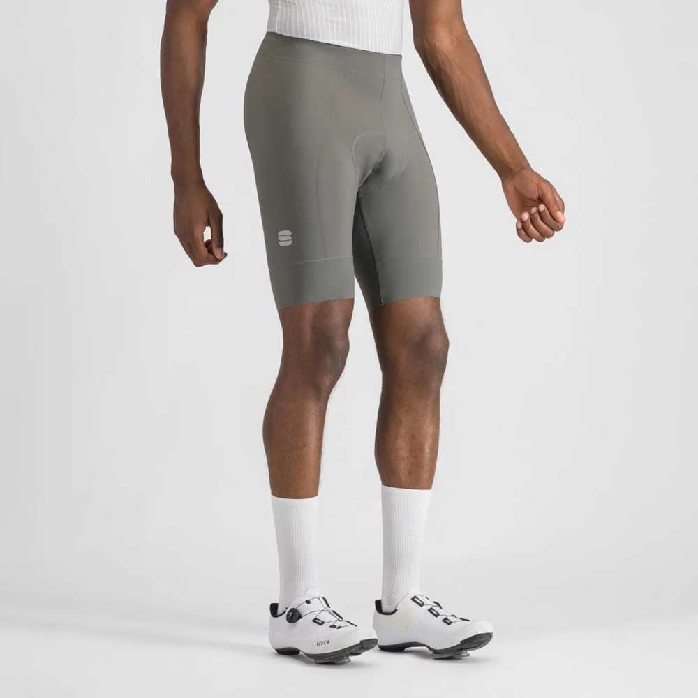 Maillot Sportful gris porté par un cycliste en action